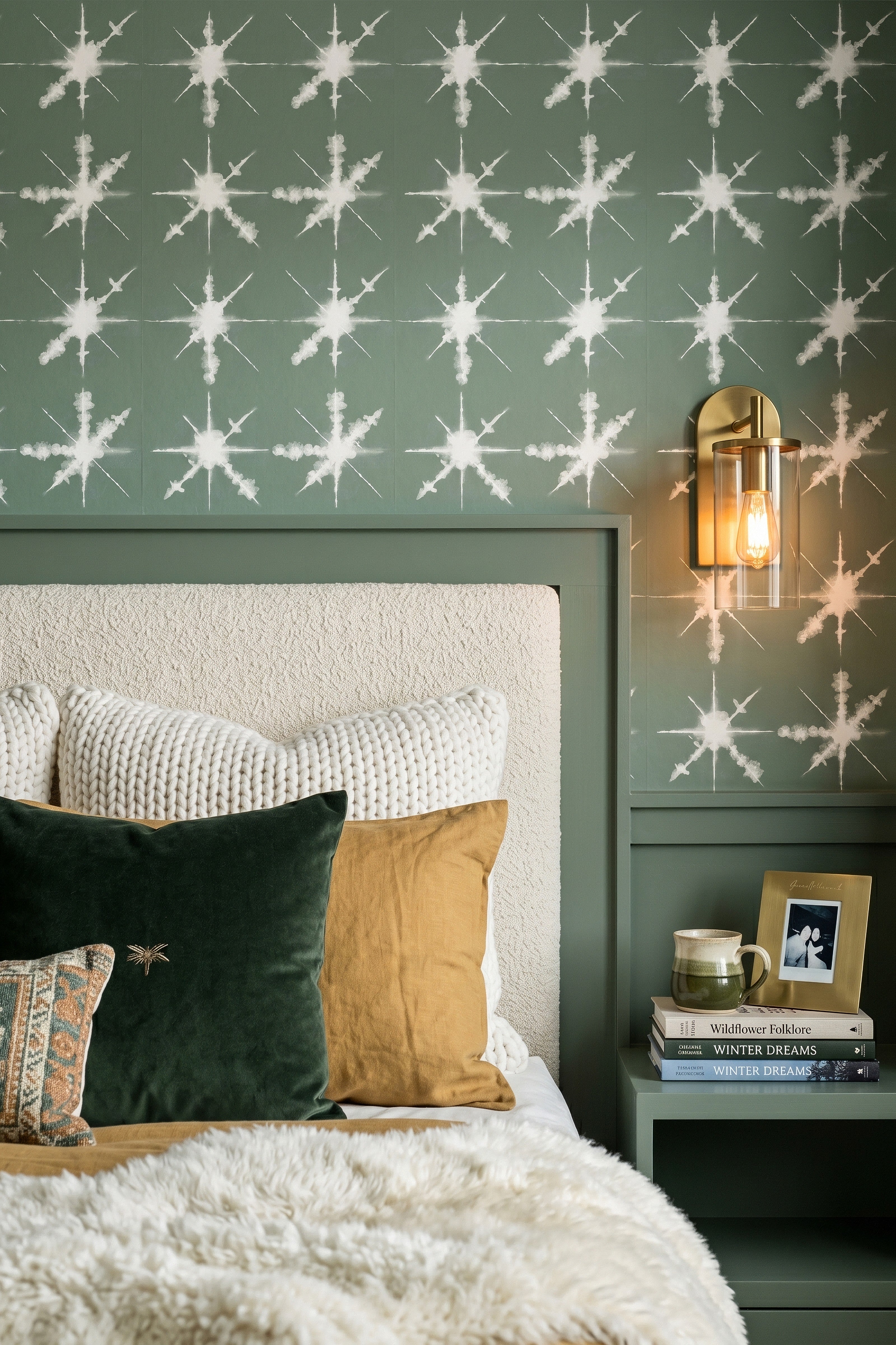 Atomic Sage wallpaper shown in a bedroom