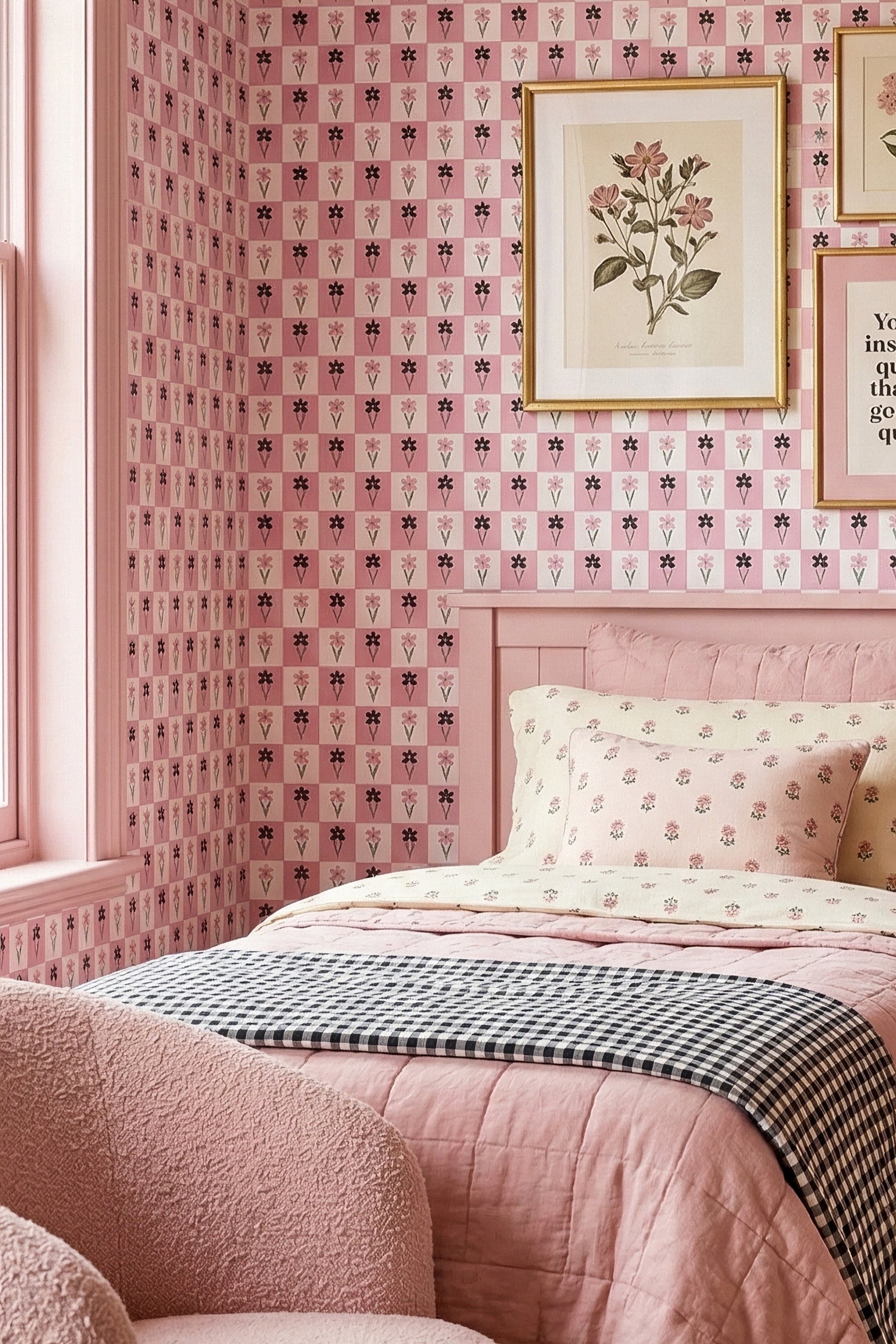 Daisy Darling wallpaper shown in a bedroom